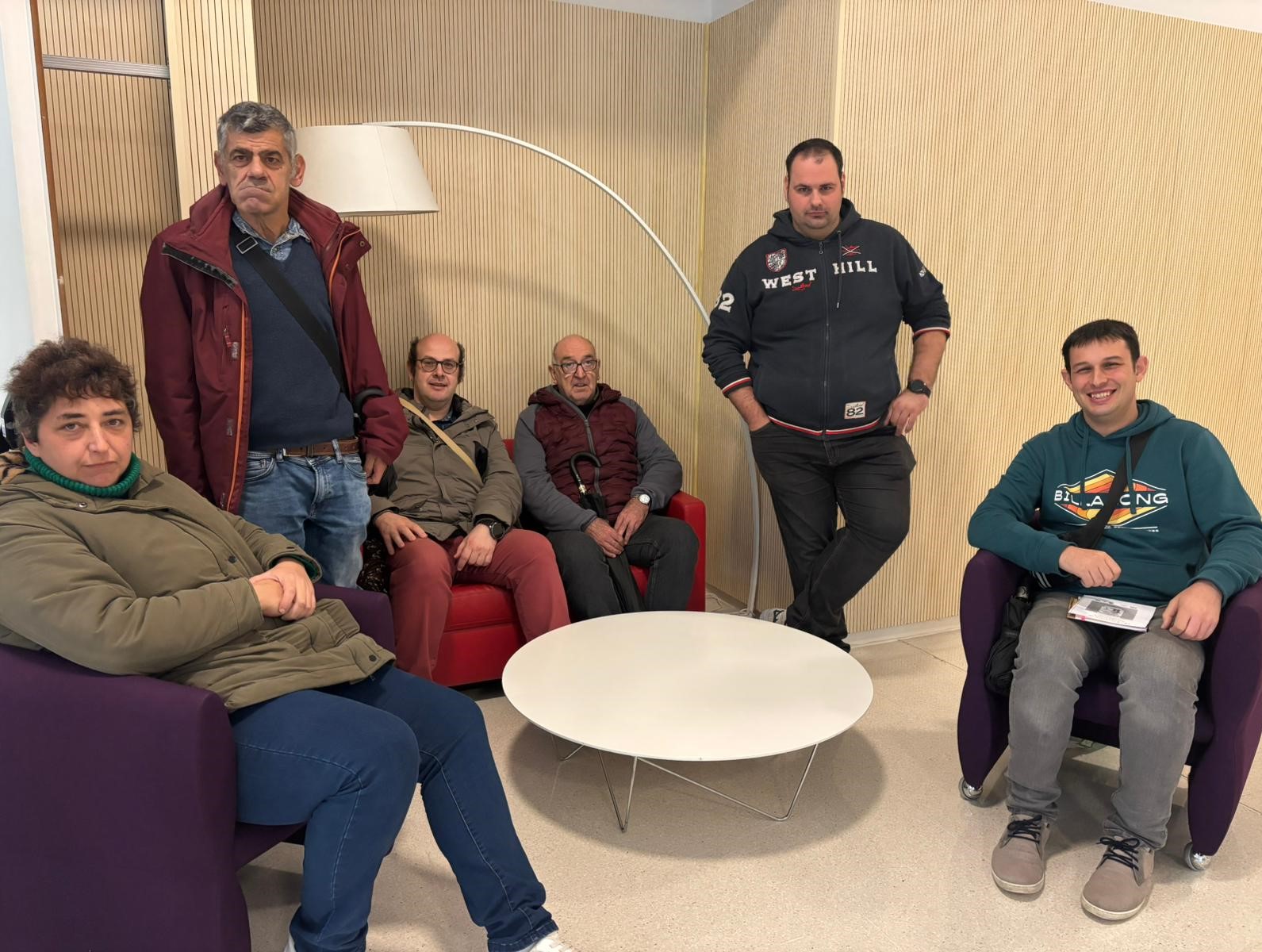 Autokudeatzaileen topaketa Gasteizen