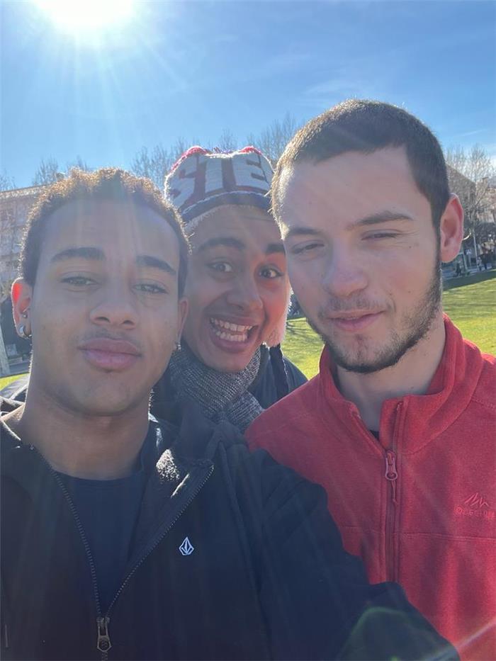 40228f65-57d9-453f-8dd7-9d9fab0bb151