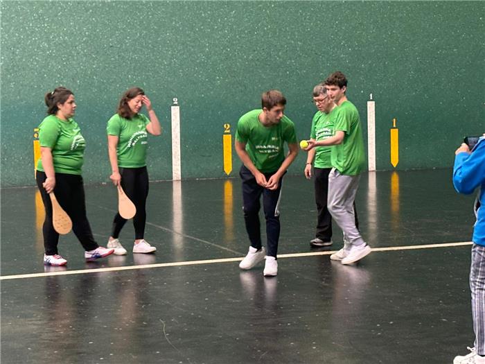 c8d6d3cb-99a0-475b-a999-016f197a94ad