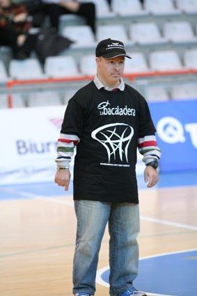Atzegiko-taldea-dantzan
